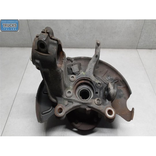 MONTANTE COMPLETO DESTRO VOLKSWAGEN Touran 2007>2010 usato