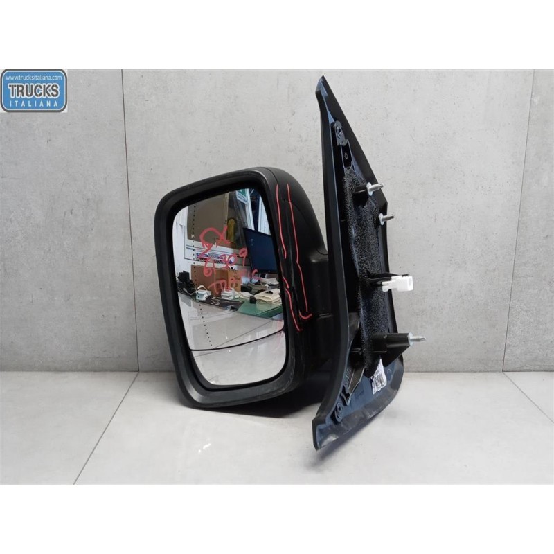RENAULT van RETROVISORE ELETTRICO SINISTRO RENAULT van Trafic 2014>2019 usato