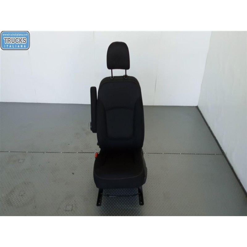 RENAULT van FRONT SEATS RENAULT van Trafic 2014>2019 used