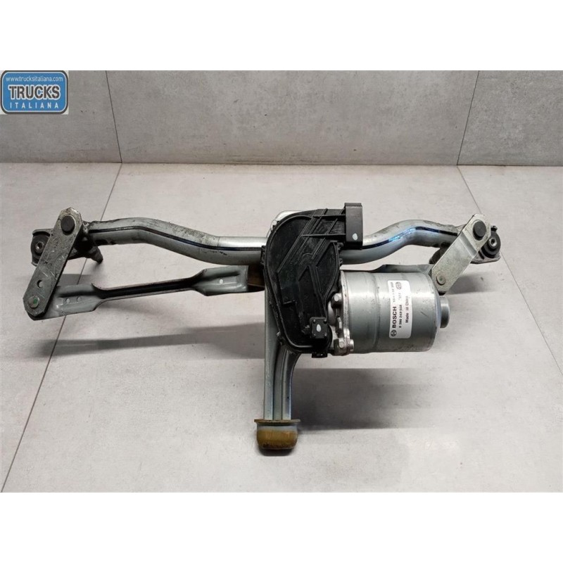 RENAULT van windshield wiper motor RENAULT van Trafic 2014>2019 used