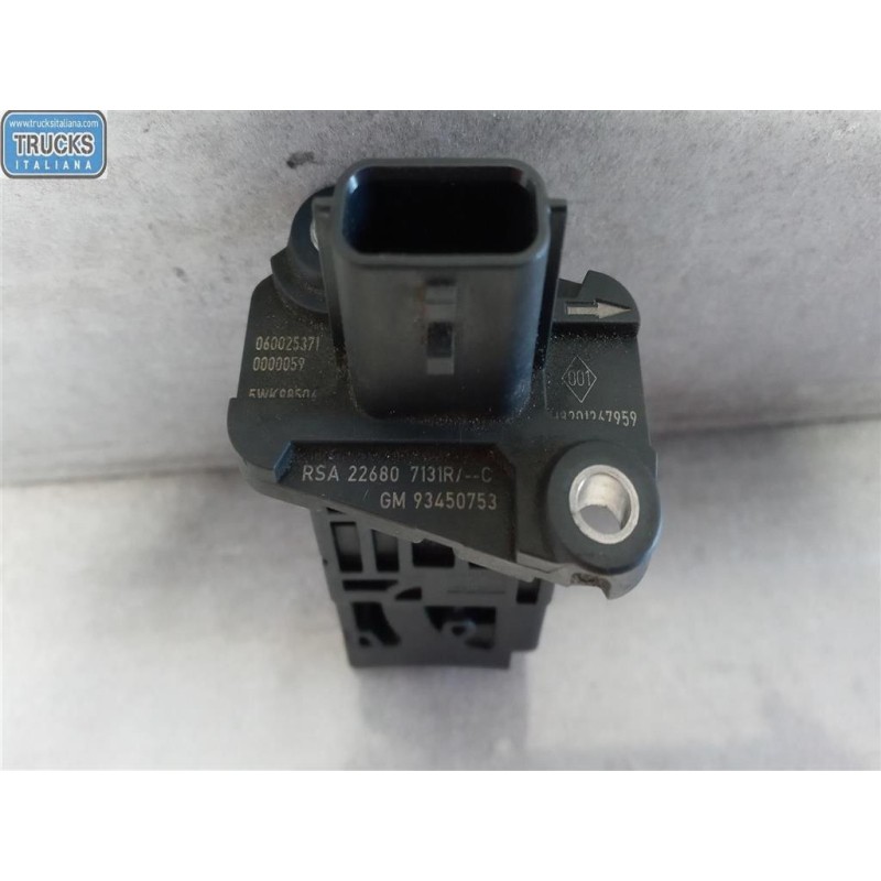 RENAULT van AIR-FLOW SENSOR RENAULT van Trafic 2014>2019 used
