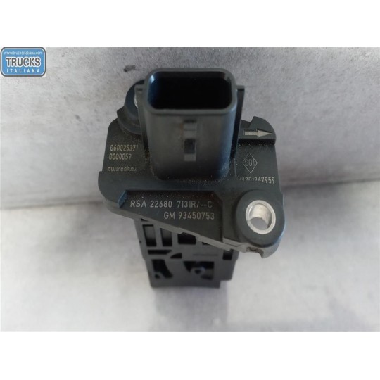 AIR-FLOW SENSOR RENAULT van Trafic 2014>2019 used