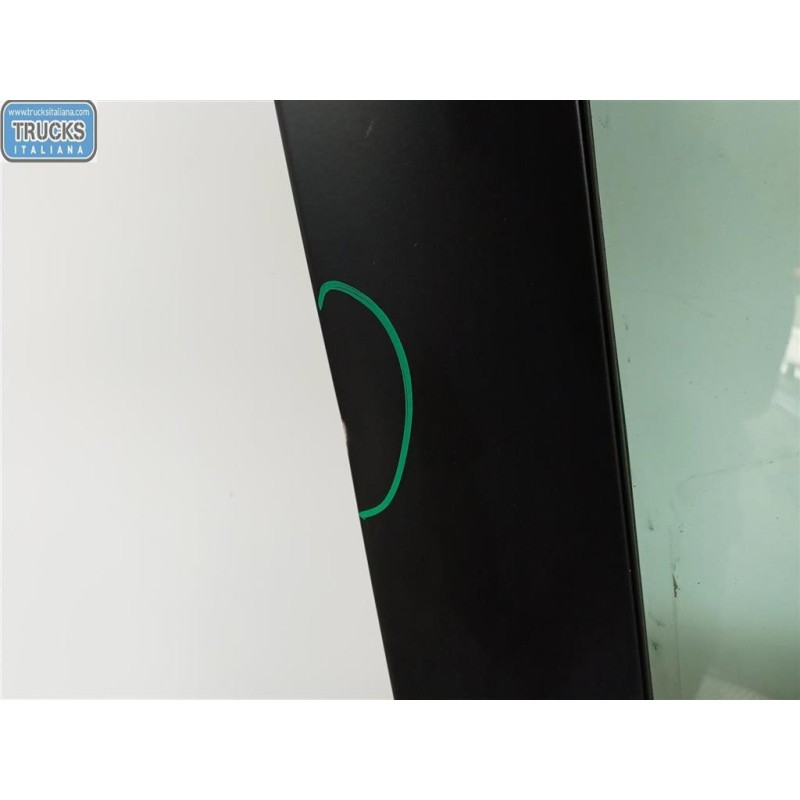 SCANIA RIGHT FRONT DOOR  SCANIA 124 used