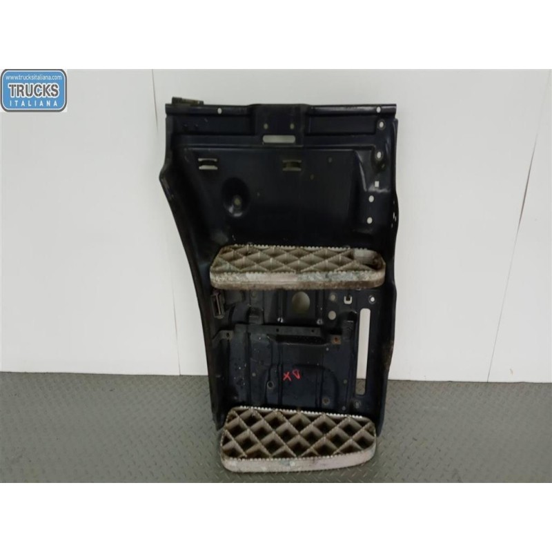 SCANIA foot up right
 SCANIA 124 used