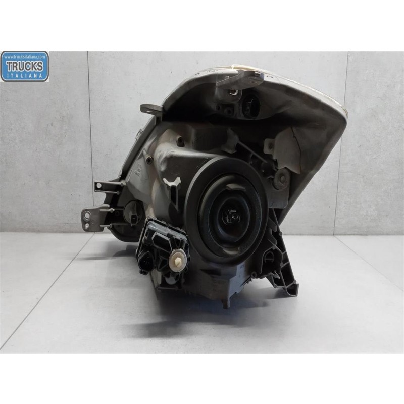 DAIHATSU RIGHT HEADLIGHT DAIHATSU Sirion 2005> used