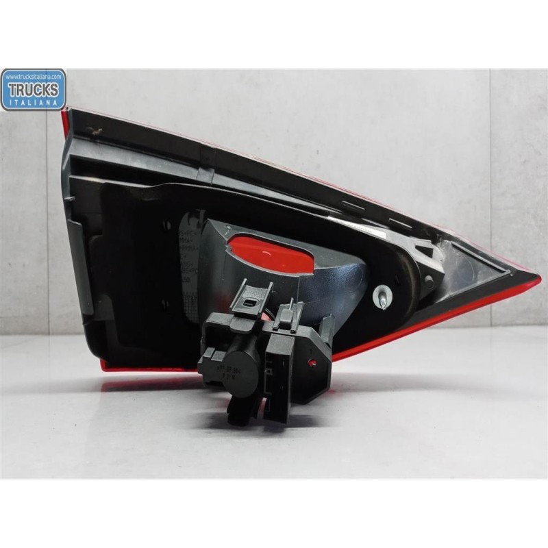 BMW FARO POST INTERNO LED DESTRO BMW Serie X1 (E84) 2009>2012 usato