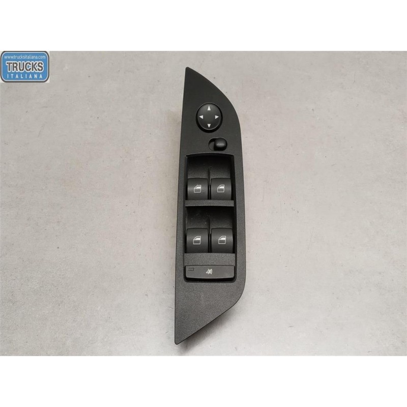 BMW INTERRUTTORI E PULSANTI ALZAVETRI BMW Serie X1 (E84) 2009>2012 usato