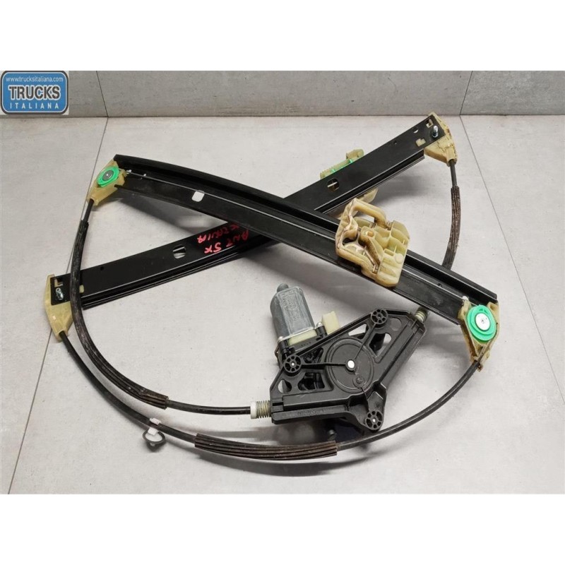 SKODA FRONT LEFT POWERED WINDOWS  SKODA Octavia 2013> used