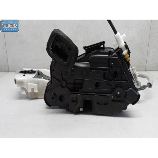 LATCH LOCK SKODA Octavia 2013> used