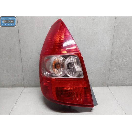 FARO POSTERIORE ESTERNO SINISTRO HONDA Jazz 2004>2008 usato