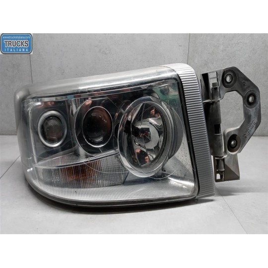 RIGHT HEADLIGHT RENAULT truck Premium 2005>2013 used