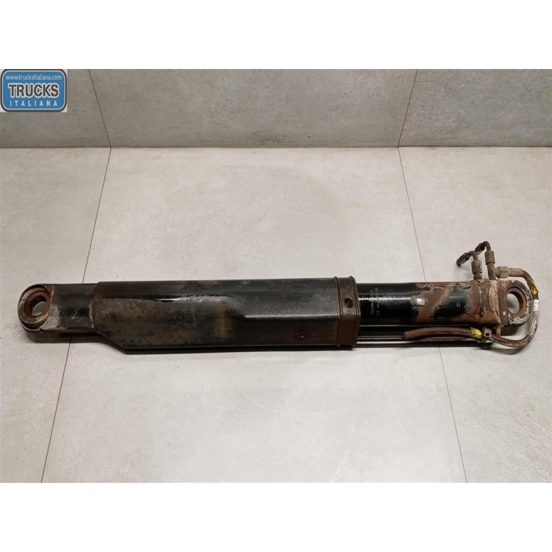 RENAULT truck PISTONE ALZA CABINA RENAULT truck Premium 2005>2013 usato