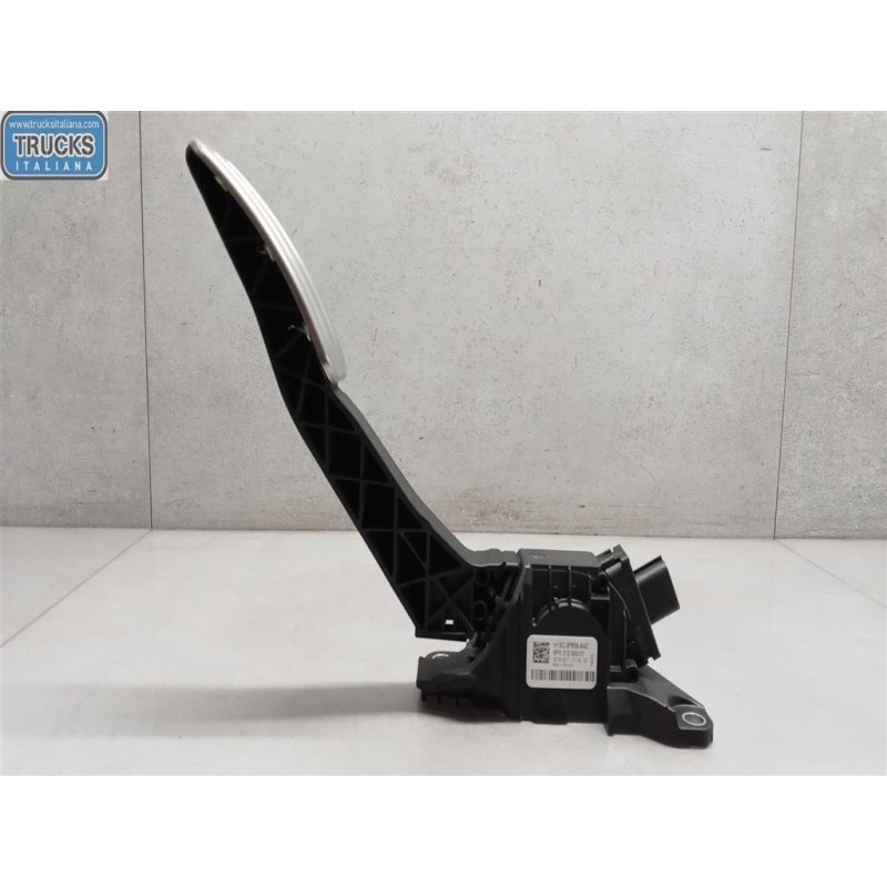 FORD PEDALE ACCELERAZIONE ELETTRONICO FORD Fiesta 2017> usato