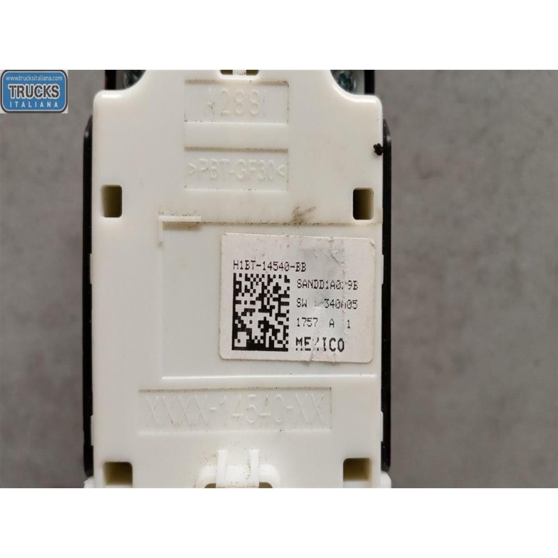 FORD INTERRUTTORI E PULSANTI ALZAVETRI FORD Fiesta 2017> usato