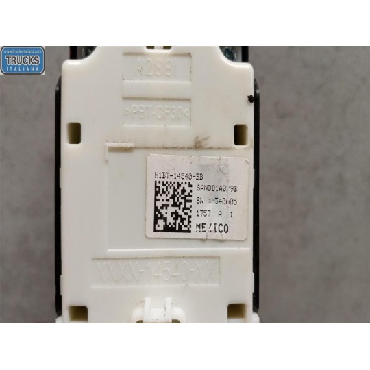 INTERRUTTORI E PULSANTI ALZAVETRI FORD Fiesta 2017> usato