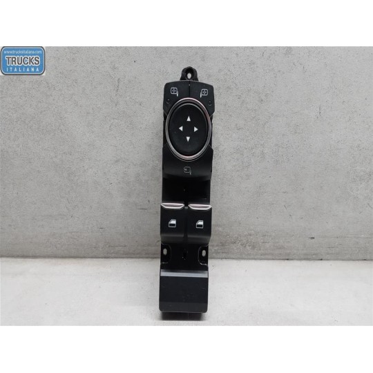 INTERRUTTORI E PULSANTI ALZAVETRI FORD Fiesta 2017> usato