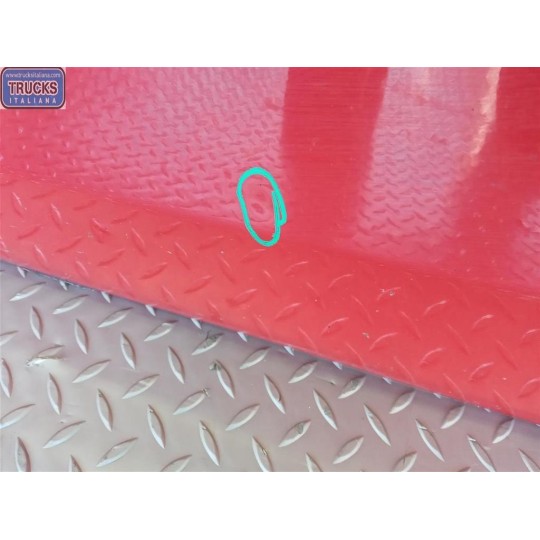 LEFT FRONT DOOR SUZUKI Splash 2008> used