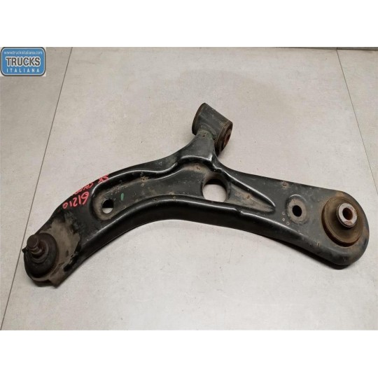 BRACCIO OSCILLANTE ANTERIORE INFERIORE SINISTRO SUZUKI Splash 2008> usato