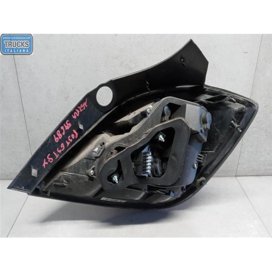 FARO POSTERIORE ESTERNO SINISTRO OPEL Astra H 2007>2010 usato