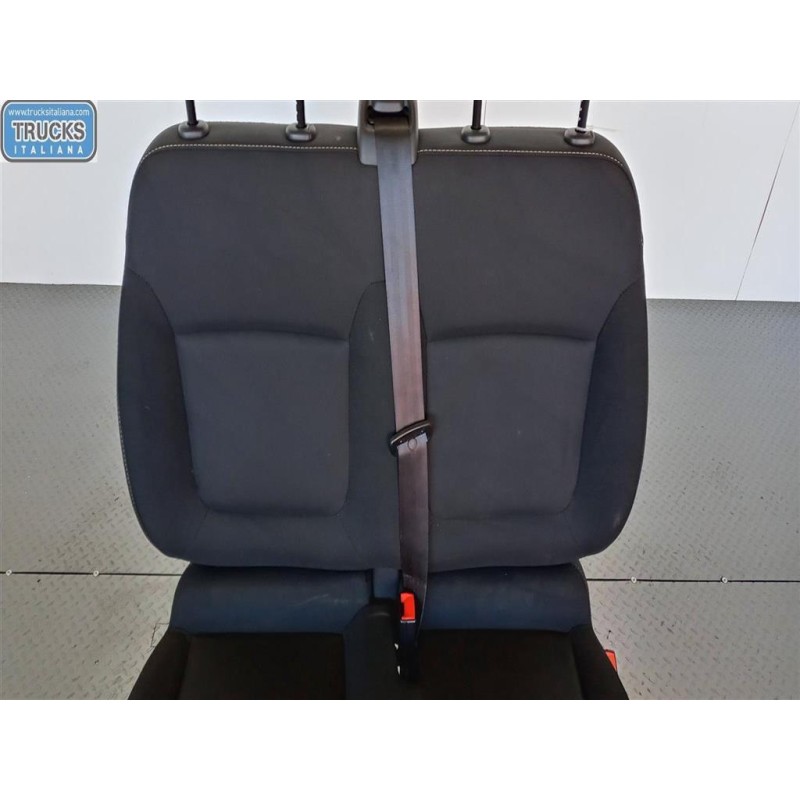 RENAULT van SEDILI ANTERIORI RENAULT van Trafic 2014>2019 usato