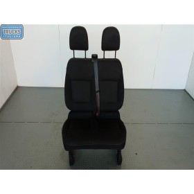 FRONT SEATS RENAULT van...