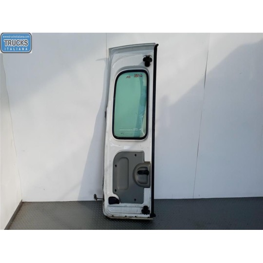 PORTACARICO POST DESTRO RENAULT Kangoo 2003>2007 usato