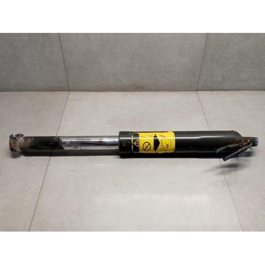 PISTONE ALZA CABINA SCANIA 144 usato