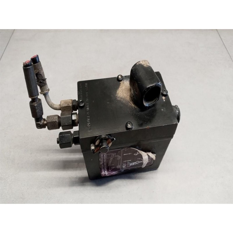 SCANIA CAB LIFT PUMP  SCANIA 144 used