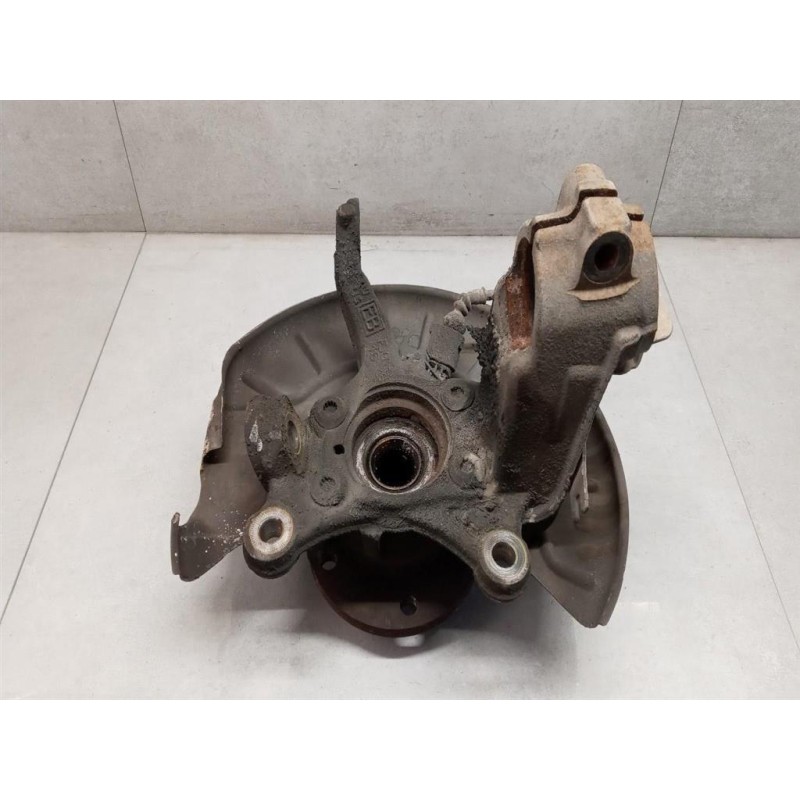 VOLKSWAGEN van MONTANTE COMPLETO SINISTRO VOLKSWAGEN van Caddy 2004>2010 usato