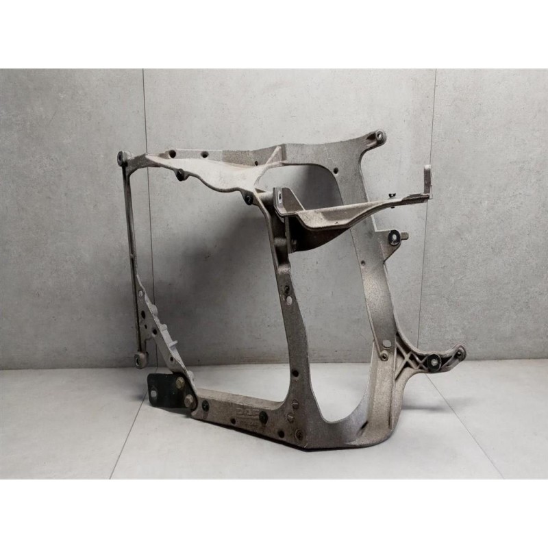 DAF LEFT HEADLIGHT SEAT DAF XF106 used