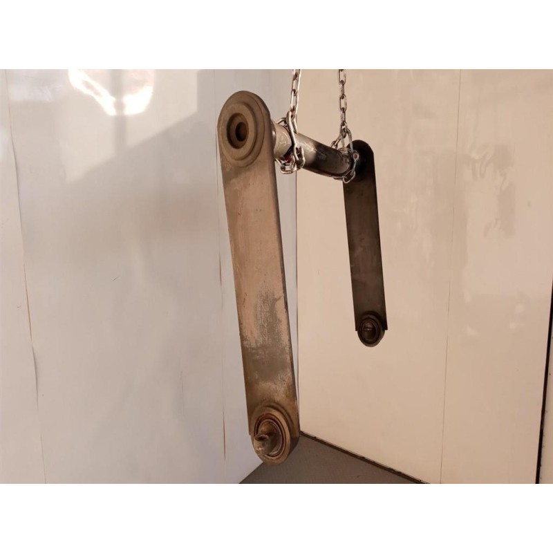 DAF BARRA STABILIZZATRICE POSTERIORE DAF XF106 usato