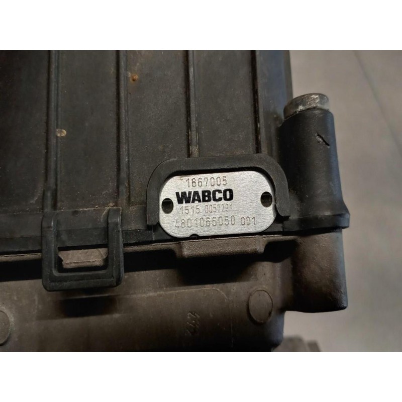 DAF VARIE FRENI 2 DAF XF106 usato