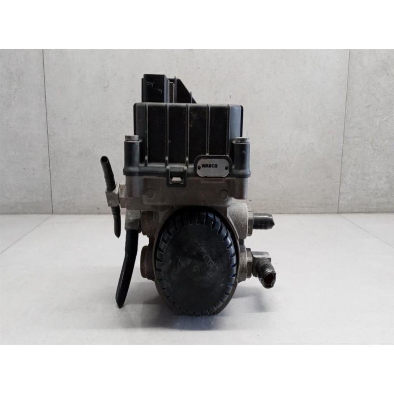 DAF VARIOUS BRAKE 2 DAF XF106 used