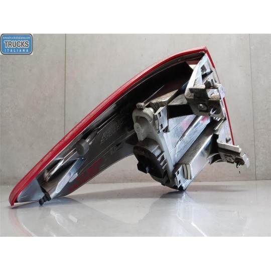 FARO POSTERIORE ESTERNO DESTRO CITROEN C4 Picasso 2007>2010 usato