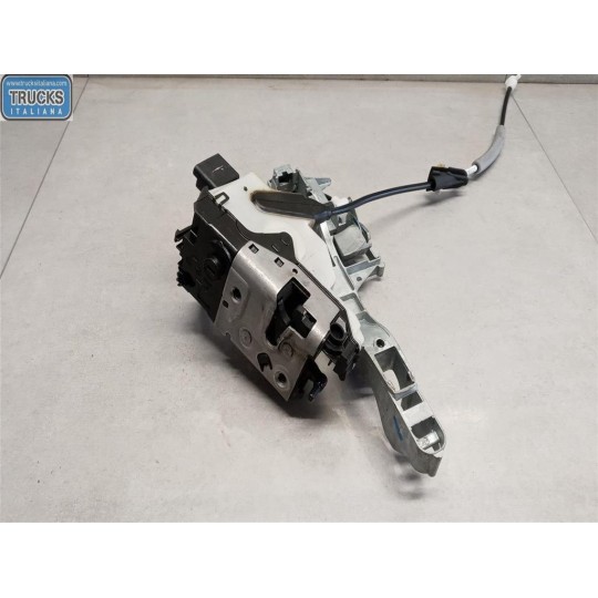 LATCH LOCK PEUGEOT 208 2015>2019 used