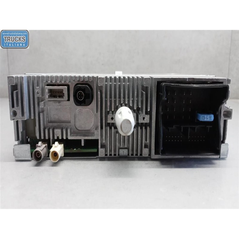 PEUGEOT CAR RADIO PEUGEOT 208 2015>2019 used