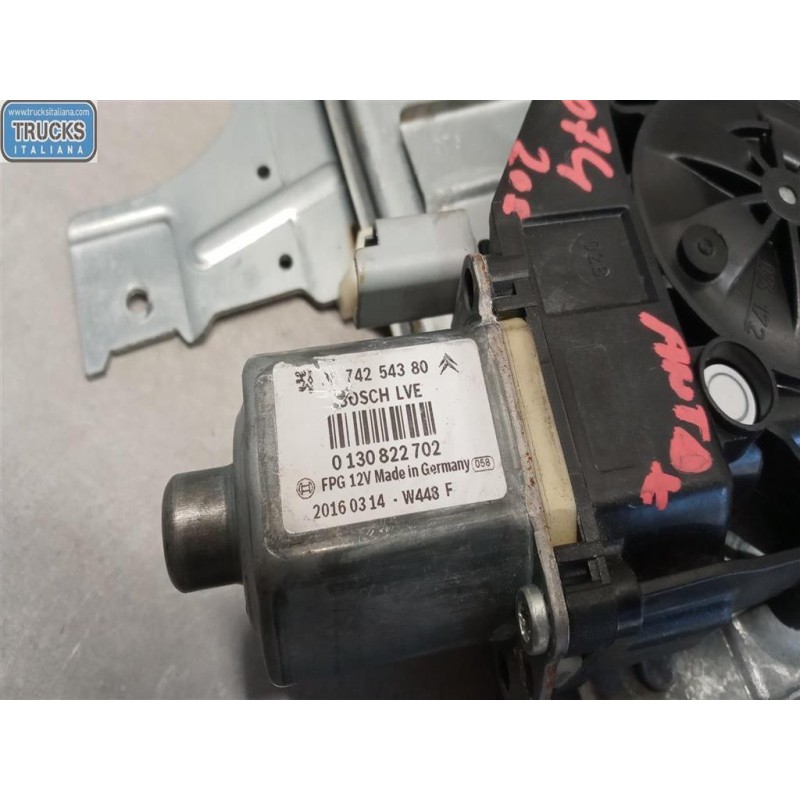 PEUGEOT FRONT RIGHT POWERED WINDOWS  PEUGEOT 208 2015>2019 used