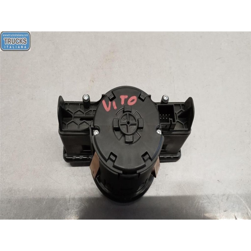 MERCEDES-BENZ van BLOCCO LUCI MERCEDES-BENZ van Vito-V (W447) 2014>2019 usato