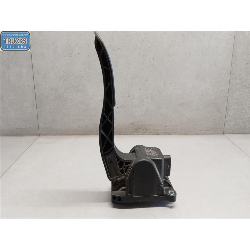 MERCEDES-BENZ van ELETRONIC THROTTLE PEDAL  MERCEDES-BENZ van Vito-V (W447) 2014>2019 used