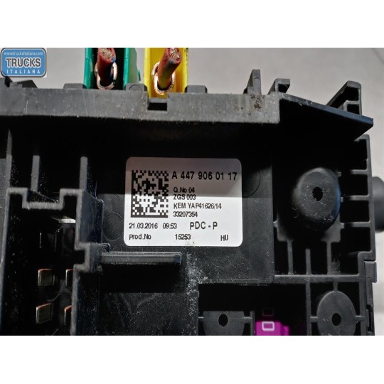 SCATOLA FUSIBILI MERCEDES-BENZ van Vito-V (W447) 2014>2019 usato