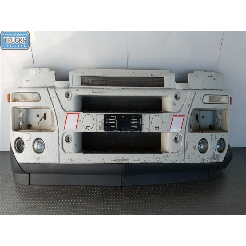 IVECO PARAURTI ANTERIORE IVECO Stralis 2003>2007 usato
