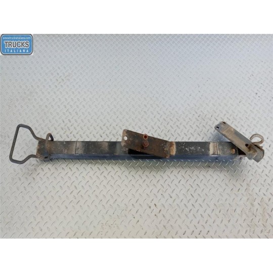 HOLDER WHEEL NISSAN truck Cabstar 2006> used