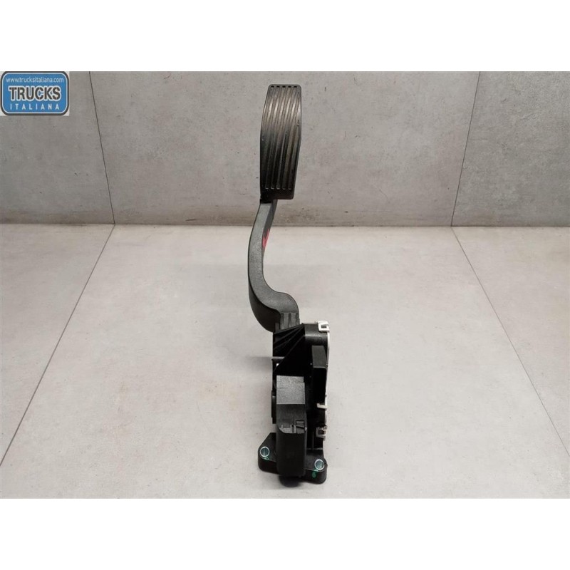 FIAT ELETRONIC THROTTLE PEDAL  FIAT F.500L 2012> used