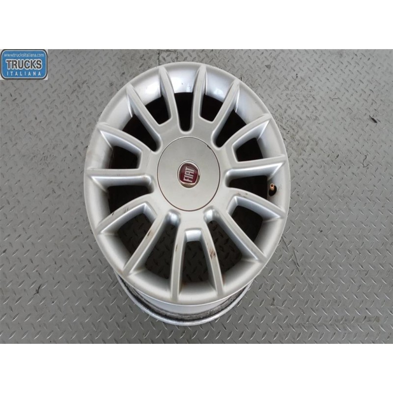 FIAT KIT 4 CERCHI IN LEGA FIAT Bravo 2007>2014 usato