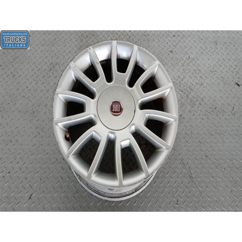 FIAT KIT 4 CERCHI IN LEGA FIAT Bravo 2007>2014 usato