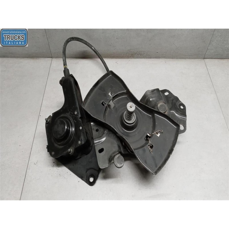 RENAULT van HOLDER WHEEL RENAULT van Master 2019> used