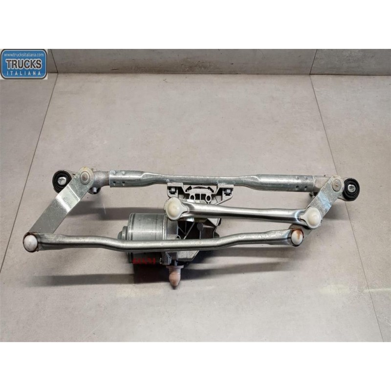 FIAT windshield wiper motor FIAT Panda Cross 2014> used