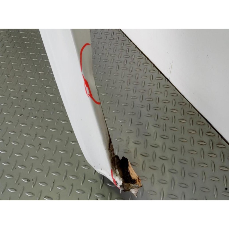 MERCEDES-BENZ van LEFT FRONT MUDGUARD  MERCEDES-BENZ van Sprinter 2009>2013 used