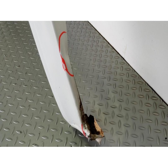 LEFT FRONT MUDGUARD  MERCEDES-BENZ van Sprinter 2009>2013 used