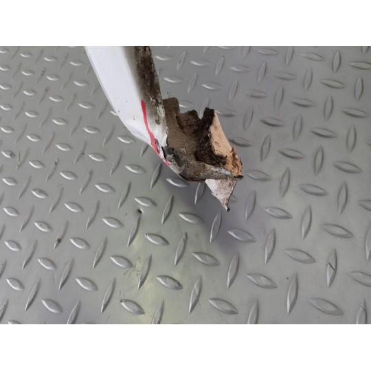 LEFT FRONT MUDGUARD  MERCEDES-BENZ van Sprinter 2009>2013 used